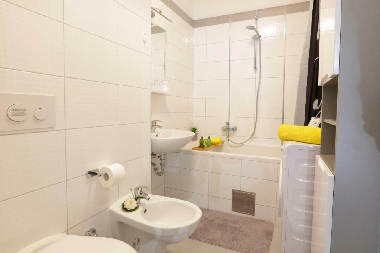 Apartment Rio Podstrana Luaran gambar